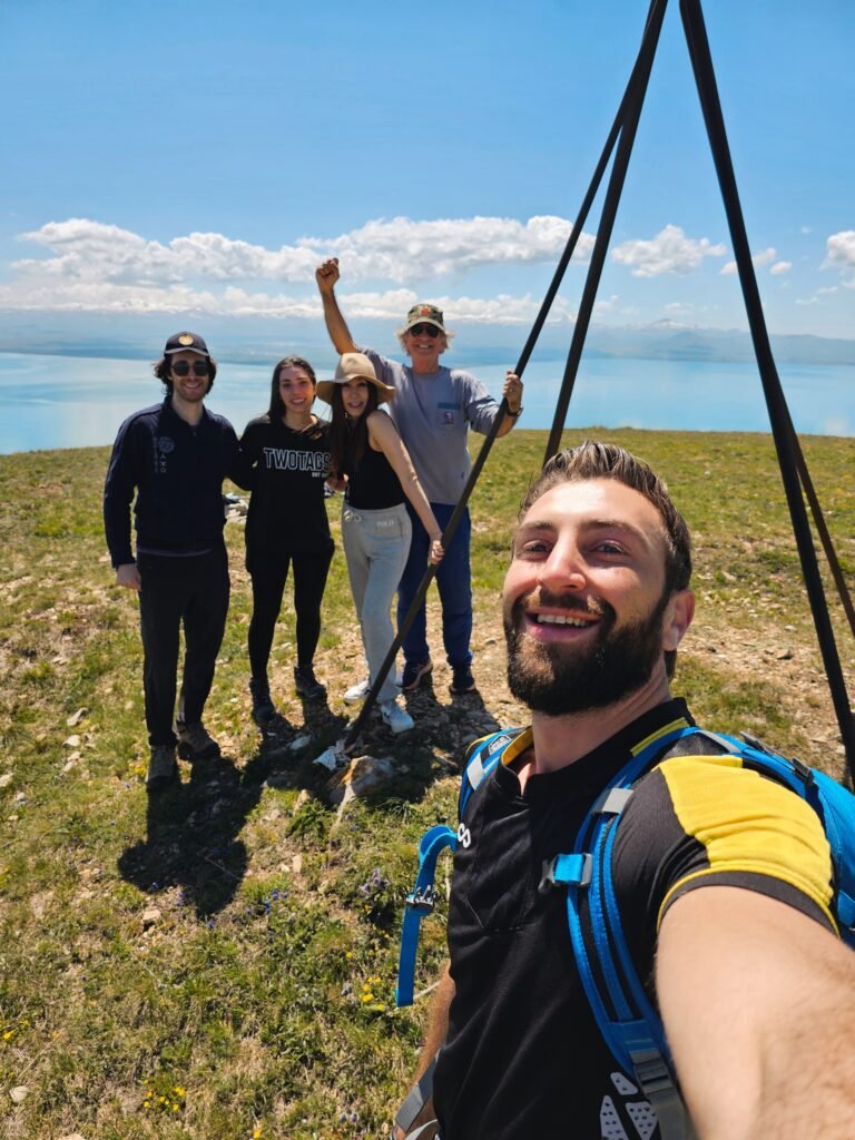 Արտանիշ լեռան գագաթին
